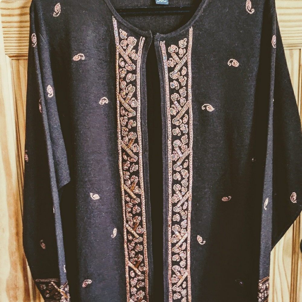Classy cardigan sweater gold trim